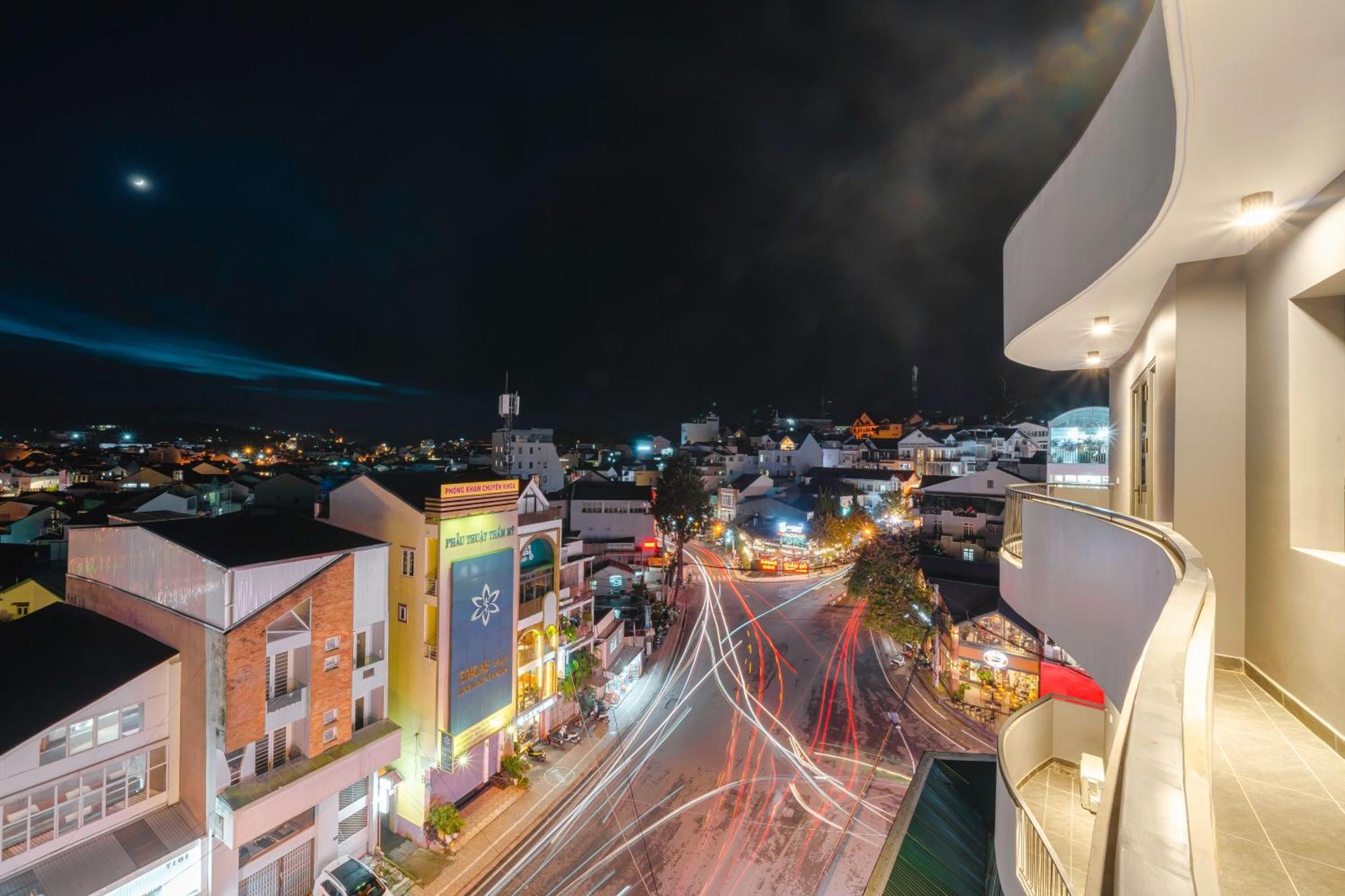 Ttr Central Apart Hotel Da Lat Exterior photo